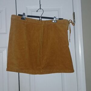 SO lace up mini corduroy mustard color fall winter mini  skirt Sz 17  33W NWT